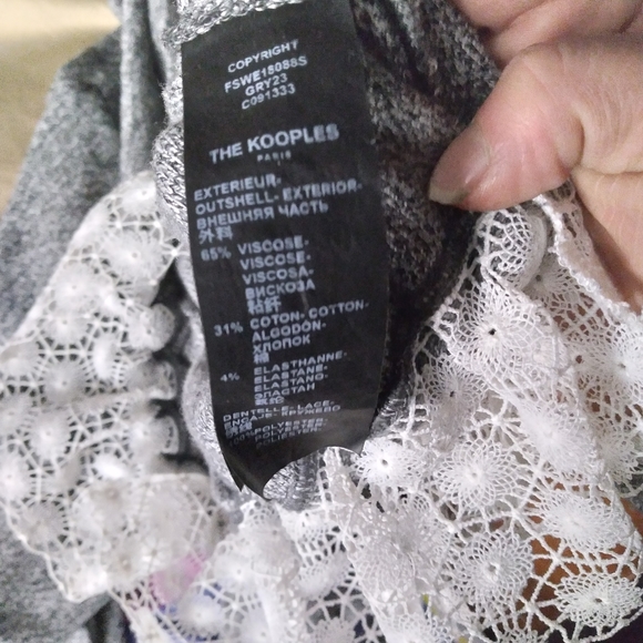 Final Sale - THE KOOPLES SPORT Heathered Gray Sweater w/Lace Trim, size 1… - Picture 3 of 4